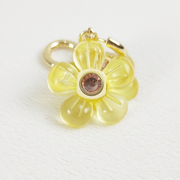 Nakamol Yellow Gummy Flower Earrings Gold Hardware Crystal Gem Stud Large New - Picture 9 of 9